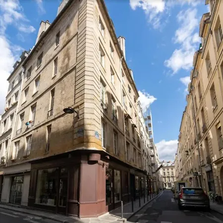 Charming Apt At Notre Dame De Apartment *