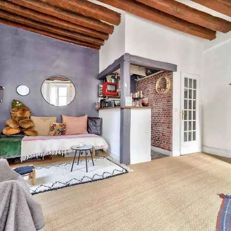 Charming Apt At Notre Dame De Apartment